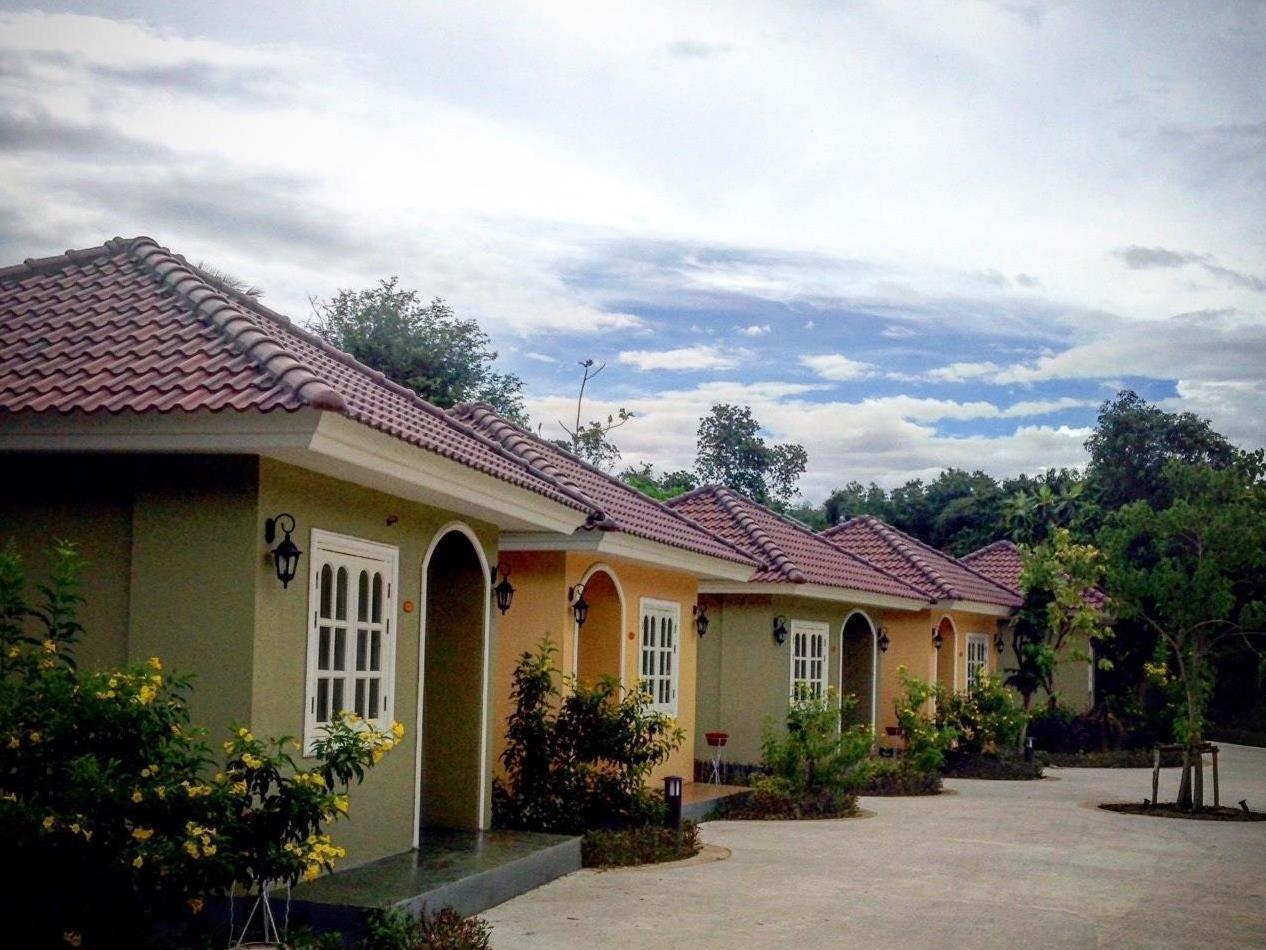 Wangpla Villa Resort Nakhon Sawan Luaran gambar