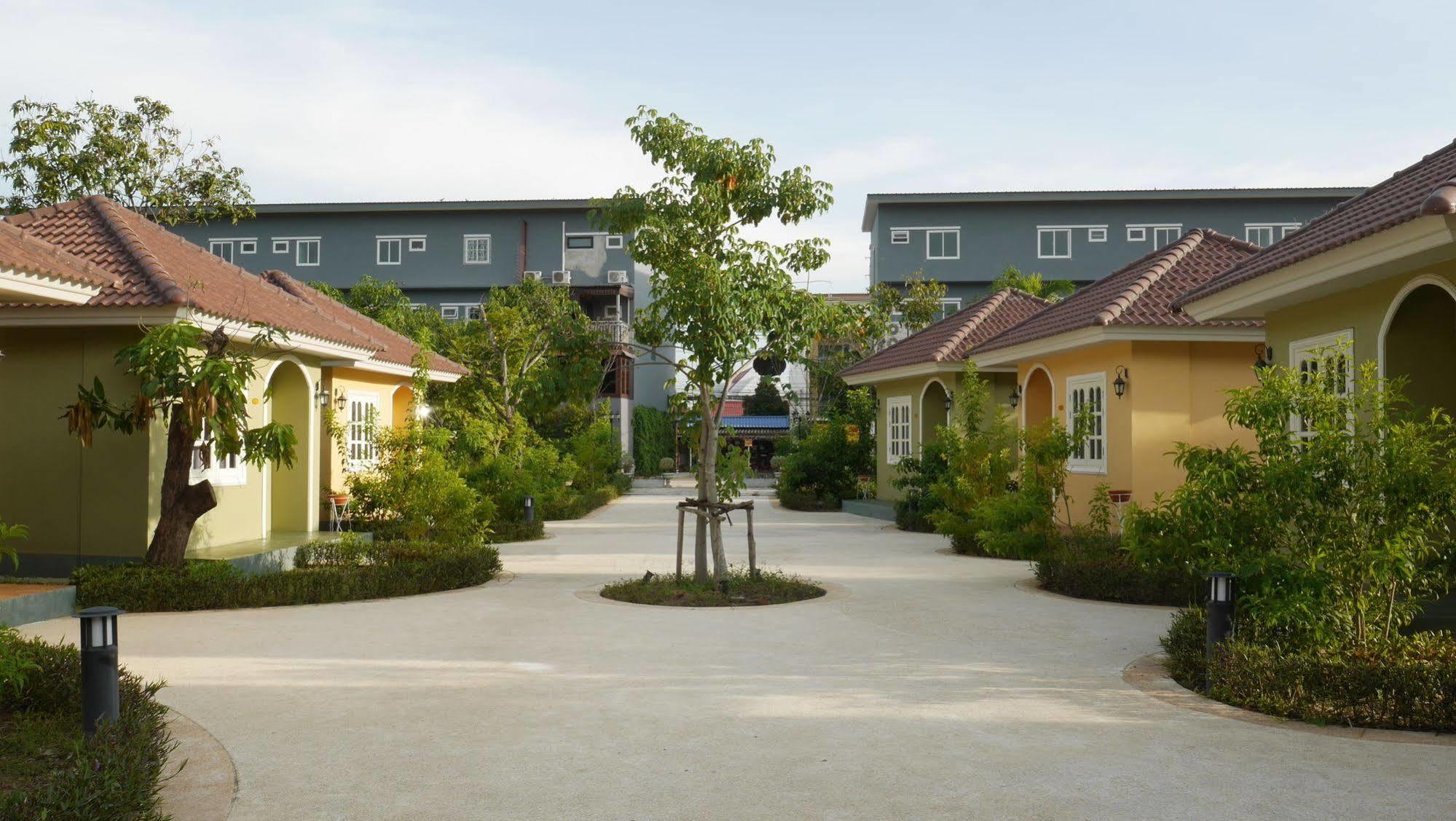 Wangpla Villa Resort Nakhon Sawan Luaran gambar