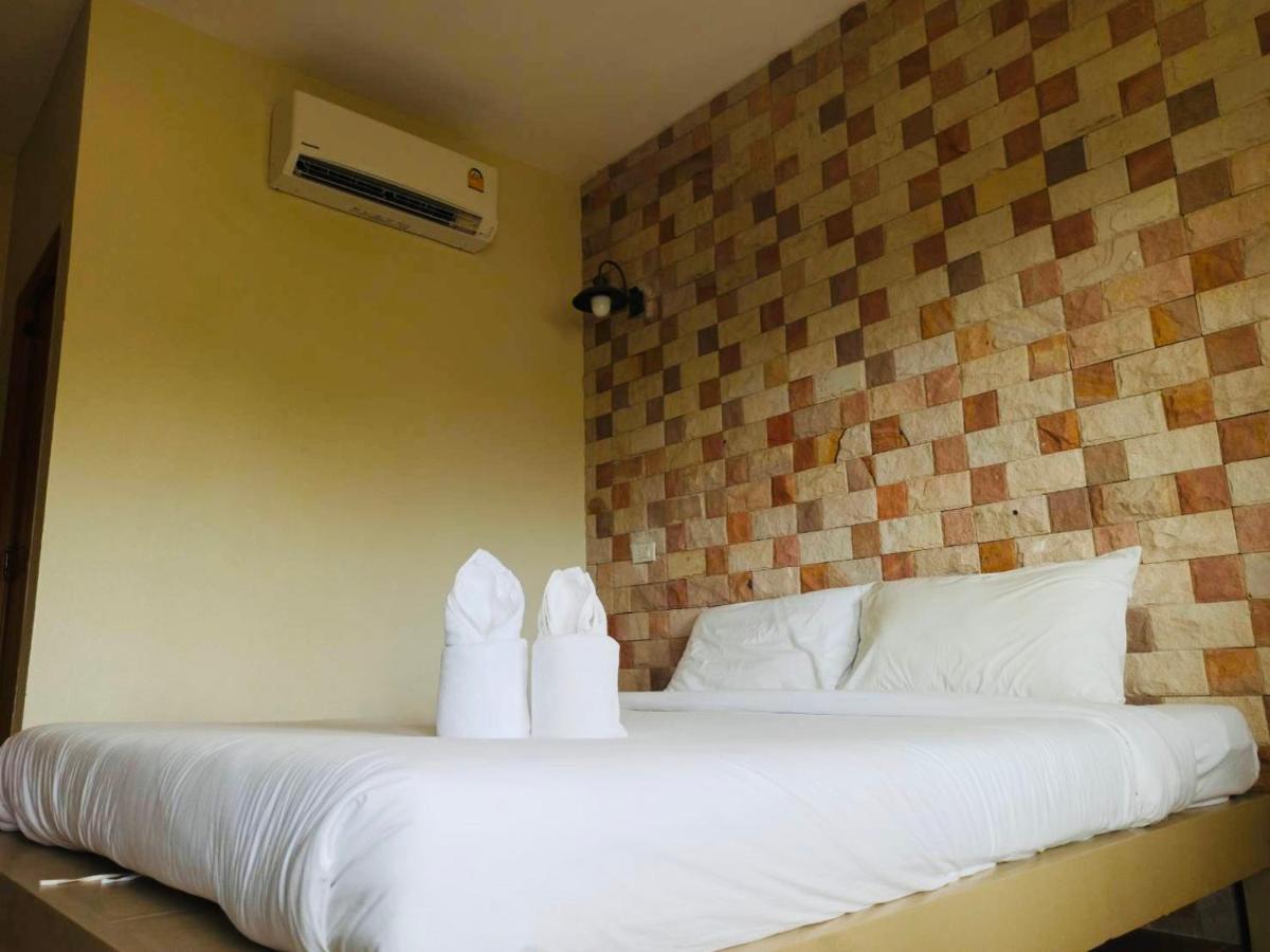 Wangpla Villa Resort Nakhon Sawan Luaran gambar